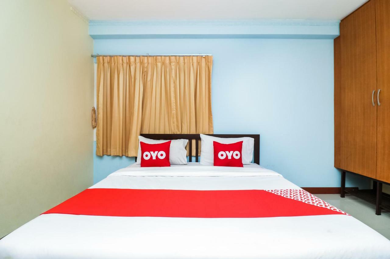 Готель Oyo 237 Thitikorn Grandview Ban Pak Khlong Si Екстер'єр фото